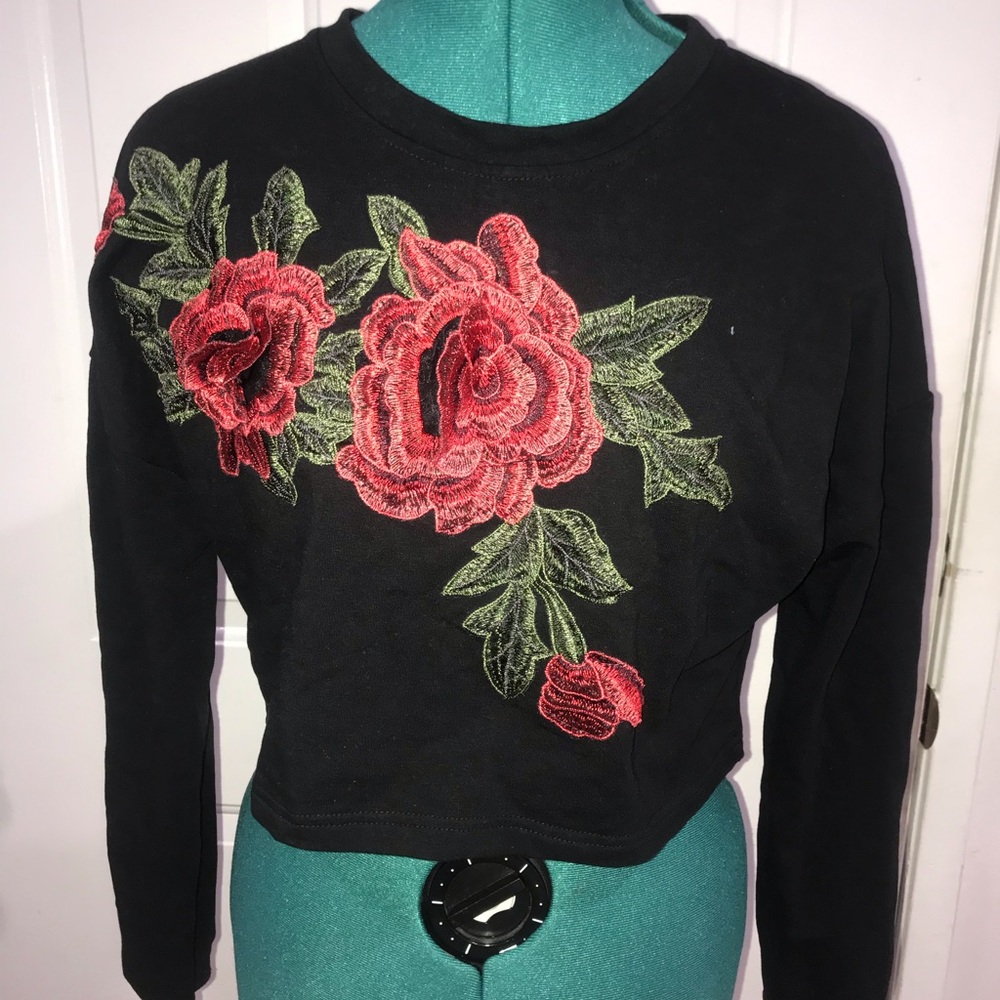 🌹Rose sweater 🌹